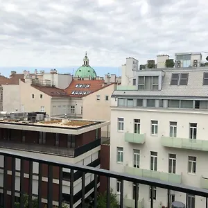 Appartamento Moderne Trifft Tradition Im Herzen Wiens, Vienna